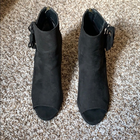 π¦ Peep toe heel booties - Picture 3 of 8